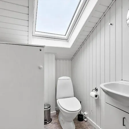 بيت للعطل Bv281-blavand-sonder-vasevej-1-c